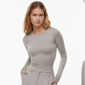 NWT Aritzia Sinch Smooth Willow Longsleeve